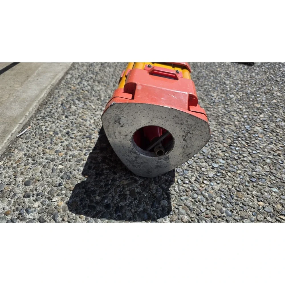(TOPCON, Leica) ADJUSTABLE TRIPOD As in the photo. As Is